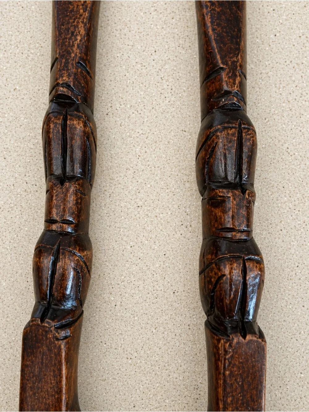 Hand Carved Wooden Fork Spoon Wall Decor Tiki Totem Pole Monkey Pod Wood 19" Vtg - Picture 2 of 7